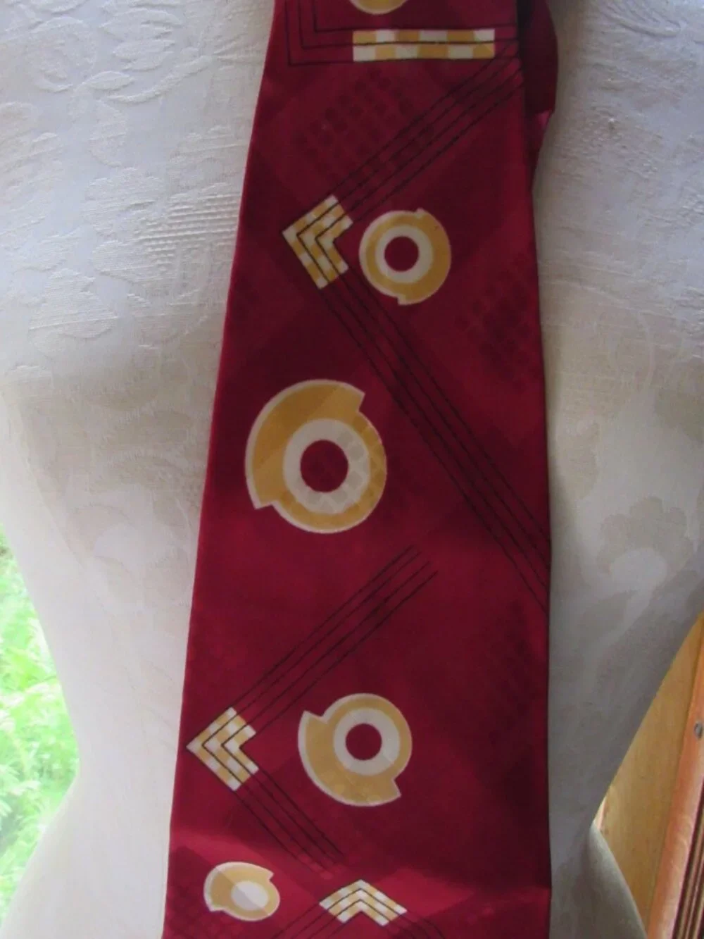 Vintage 1950 Era Men's Neck Tie Red & Yellow Circles